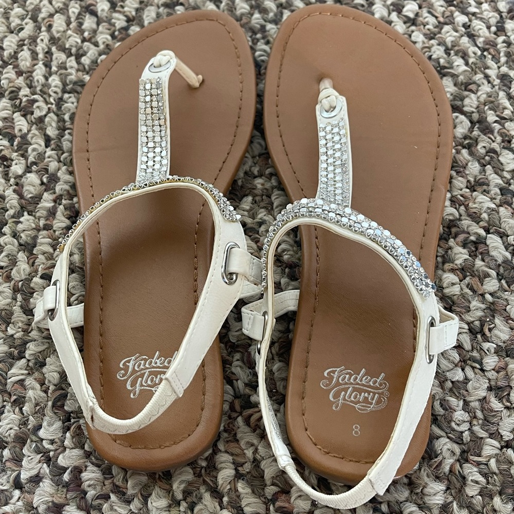 Sandles